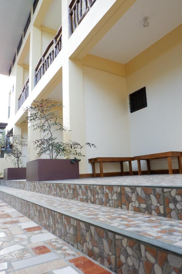 Tlshaw Homestay Хенерал Луна Екстериор снимка