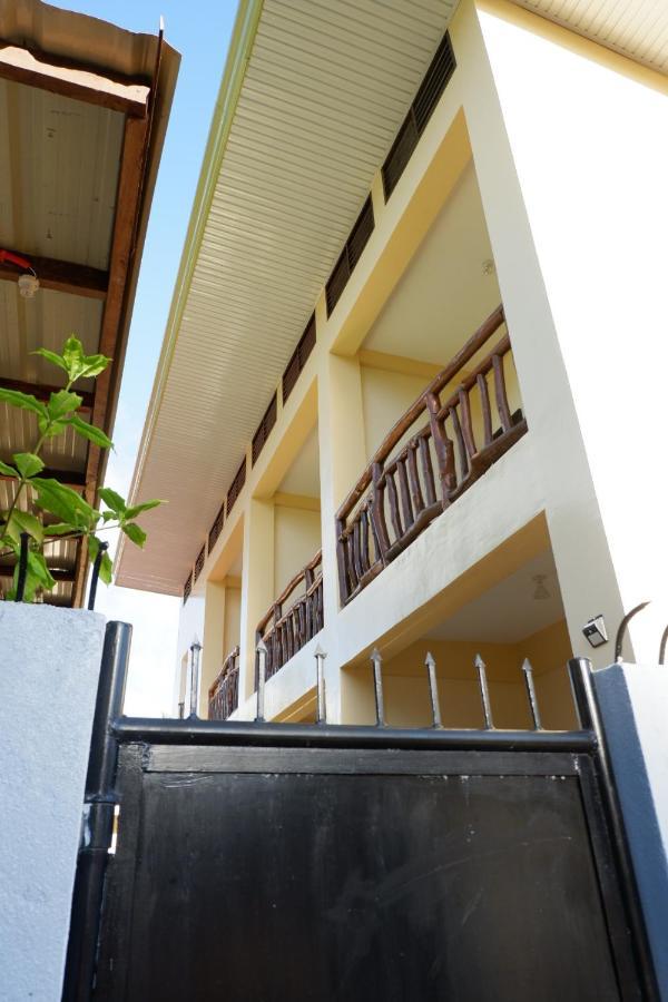 Tlshaw Homestay Хенерал Луна Екстериор снимка