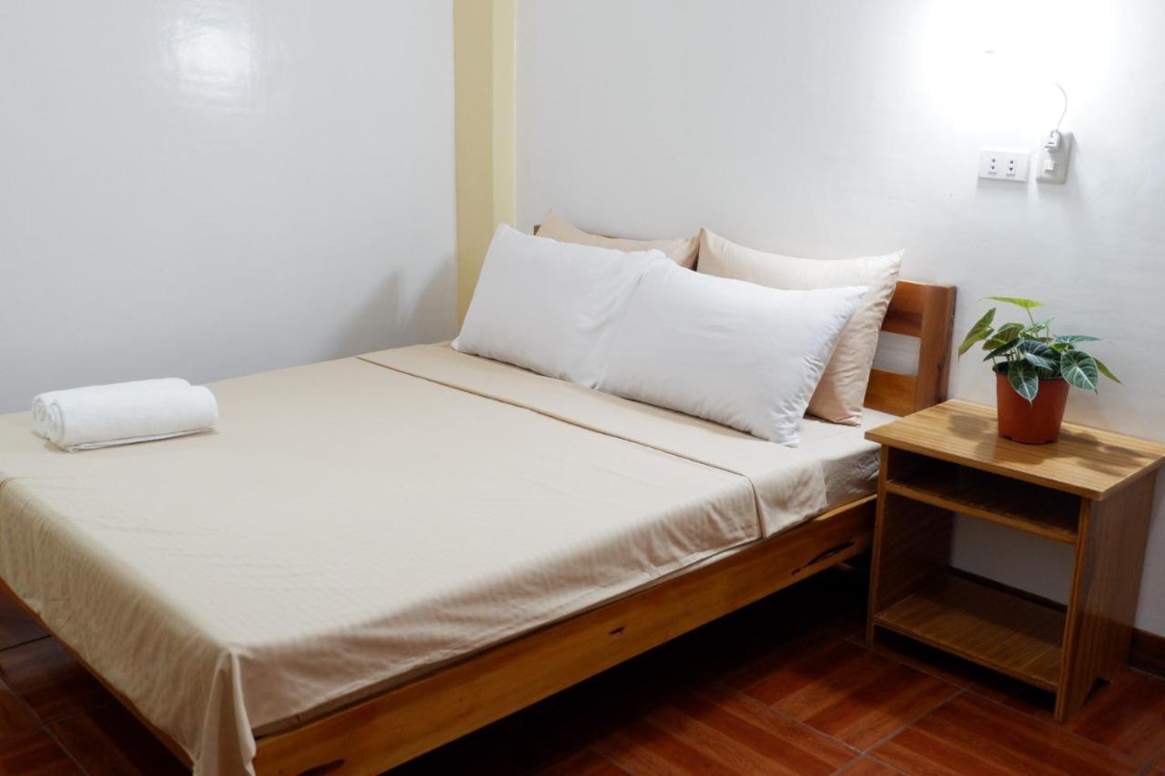 Tlshaw Homestay Хенерал Луна Екстериор снимка
