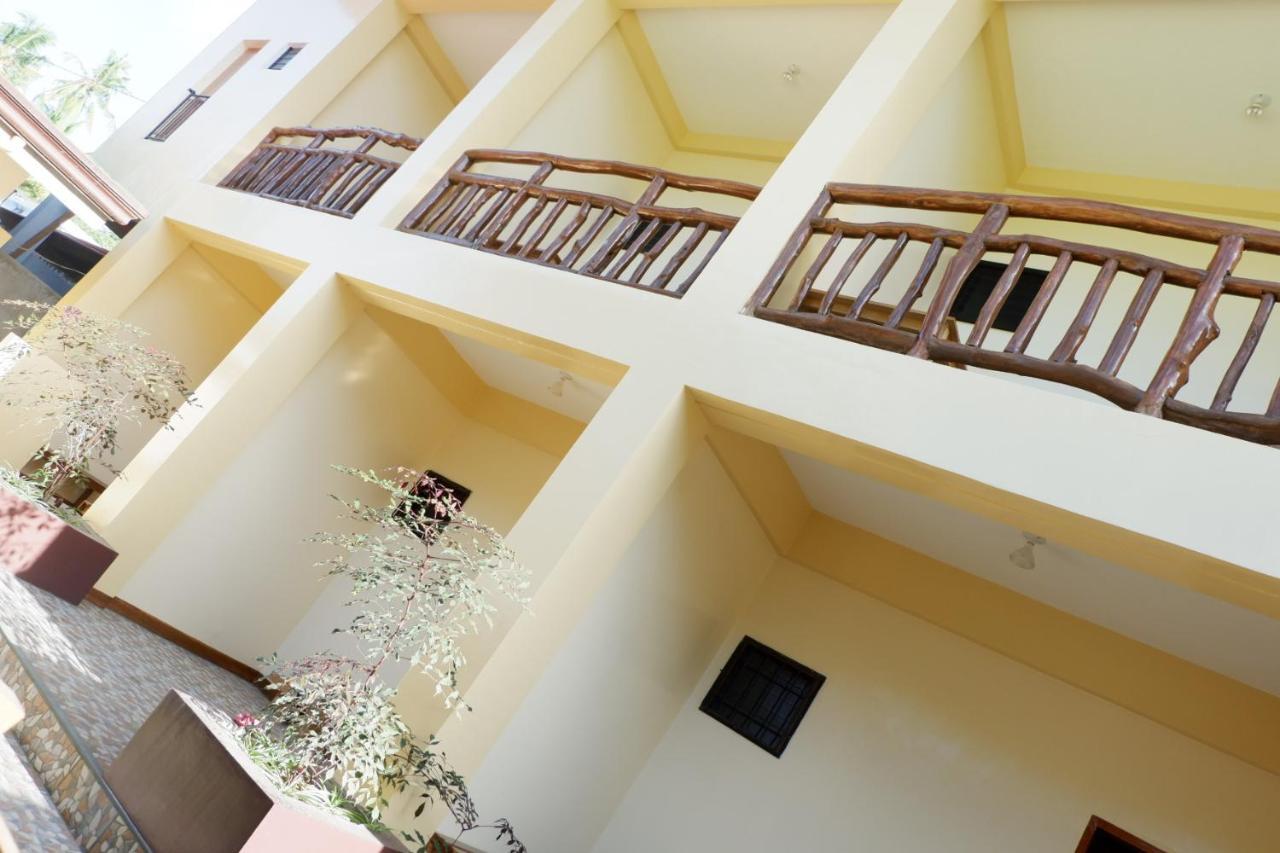Tlshaw Homestay Хенерал Луна Екстериор снимка